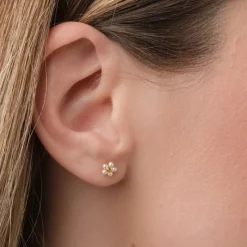 Simply Whispers Pearl & Crystal Flower Earrings New
