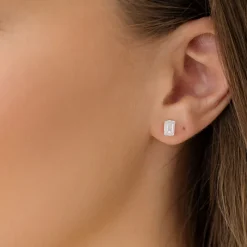 Simply Whispers 925 Sterling Silver Stud Earrings Emerald Cut Crystal Fashion