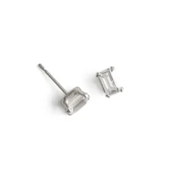 Simply Whispers 925 Sterling Silver Stud Earrings Emerald Cut Crystal Fashion